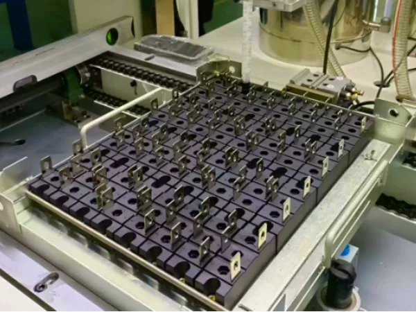 Enrobage de modules IGBT